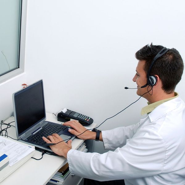 Living With Hearing Loss in the Digital Age 1